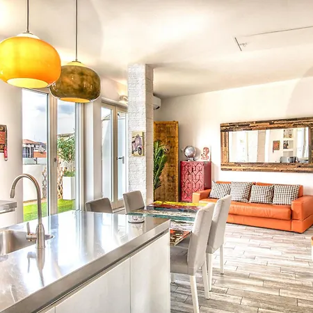 Luxury Flat With Terrace / Stunning Skyline View *