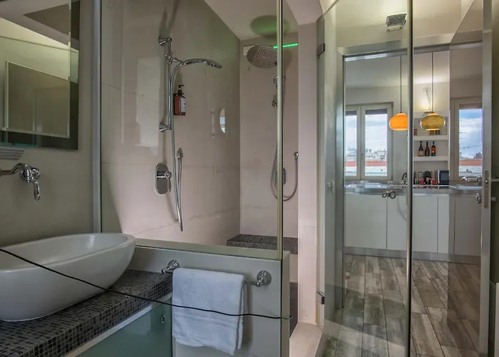 Luxury Flat With Terrace / Stunning Skyline View Appartamento *